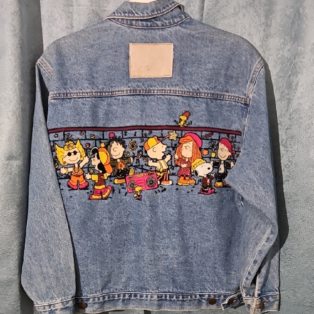 Peanuts Women's Denim Jean Jacket Size Small with Flocked Design On Back - Picture 1 of 7